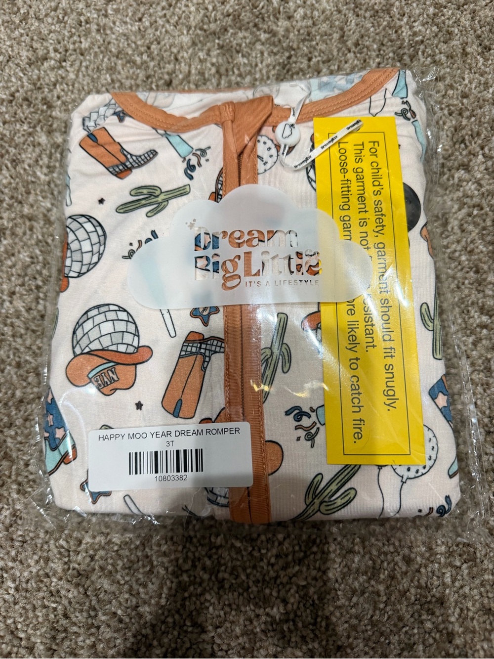 Dream Big happy moo year long sleeve zip footies Bamboo Pj 3T